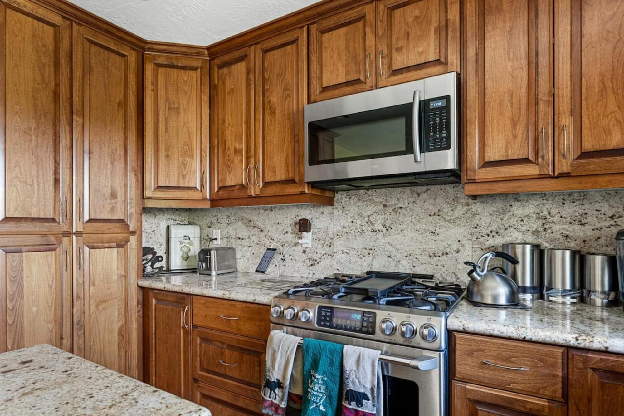 Sutter Ln By Avantstay Beautifully Remodeled Kitchen,4Cabin-Chic Bedrooms Blue Jay Ngoại thất bức ảnh